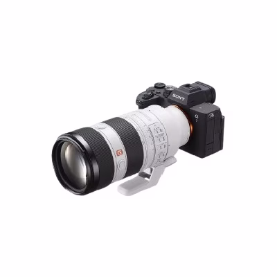 α7 V full-frame hybrid camera